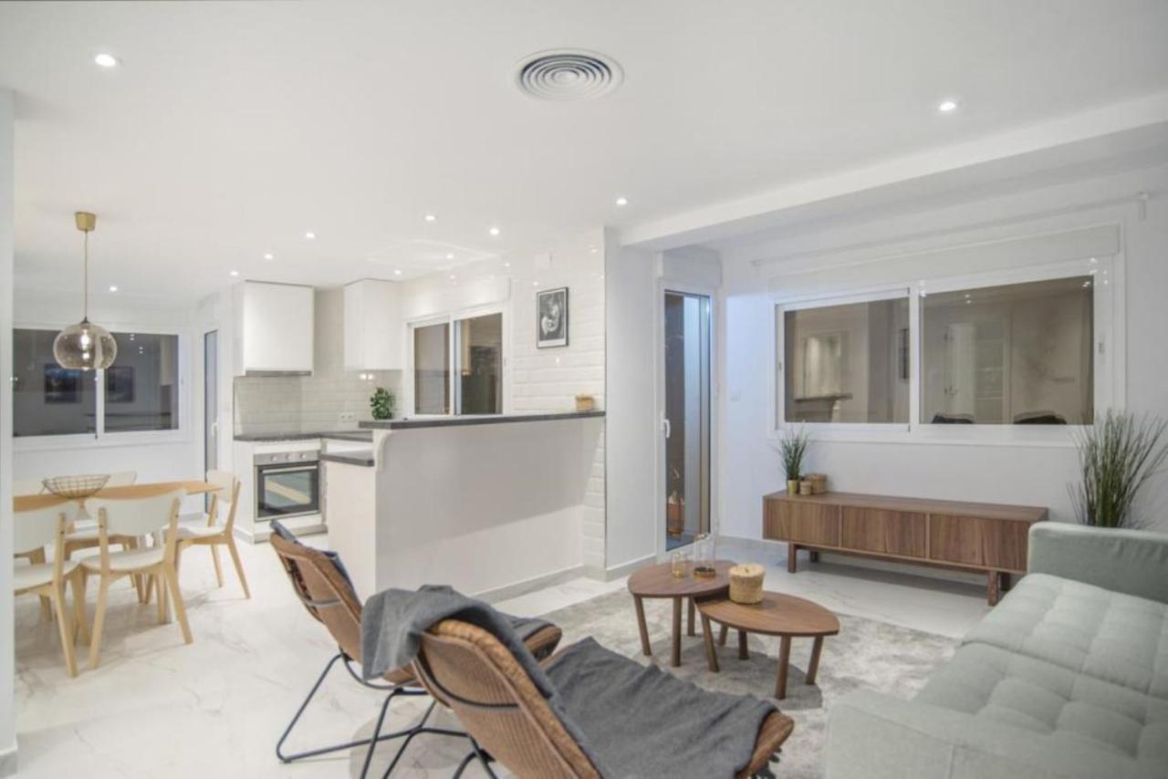 Luxury Apartment フエンヒロラ エクステリア 写真